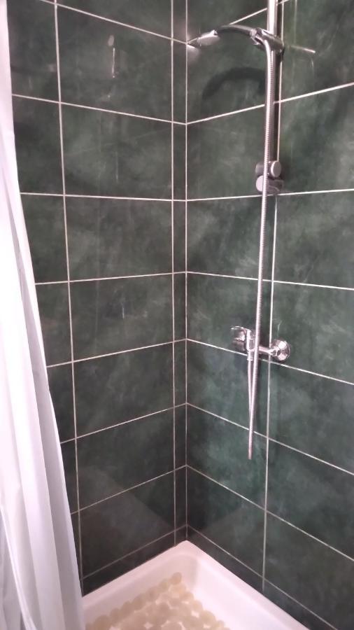 Apartmani "Lorenzo" Novalja Exterior foto